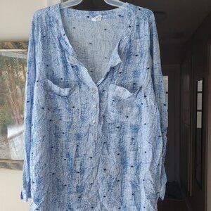 K24 Lovely soft & airy D/C Jeans Blouse Silver snap buttons 1/2 way down & cuffs